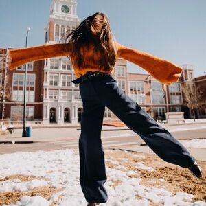 Forever 21 Contemporary Rust Bell Sleeve Mock Neck Sweater XL Cozy Mod Cabincore